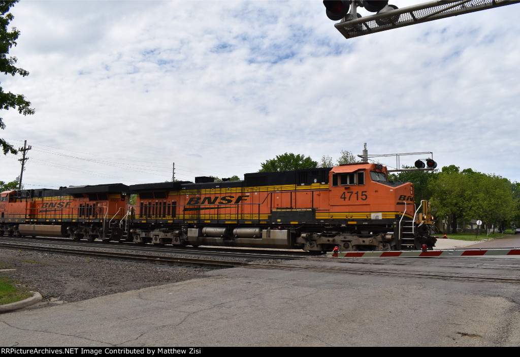 BNSF 4715